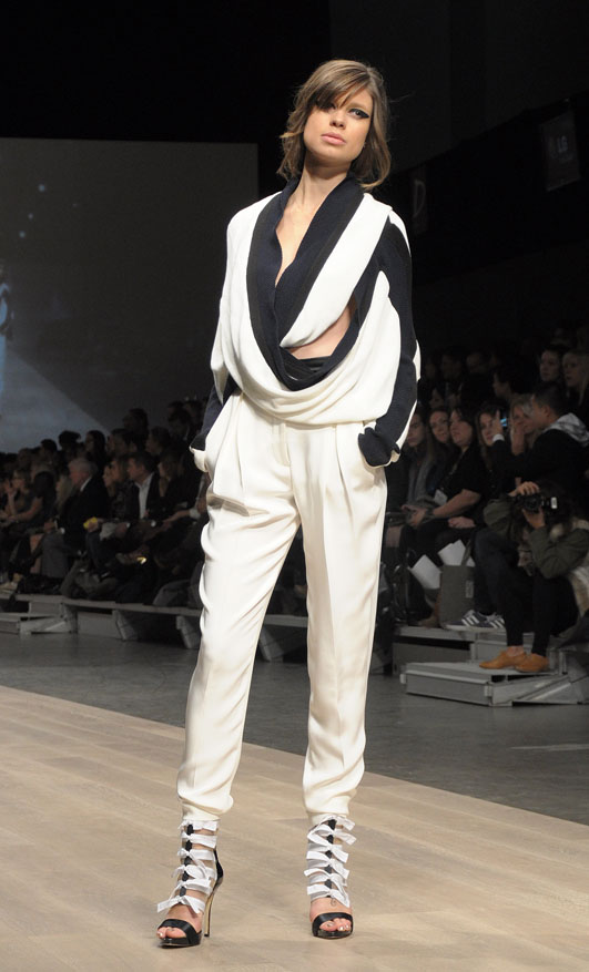 DUY SS11 DUY SS11