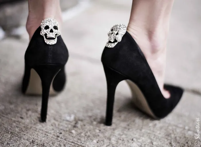 Toronto Street Style Fashion - Nine West Pointed Toe Black Suede Pumps, Shoelery Sparkly Skull Clips Shoes