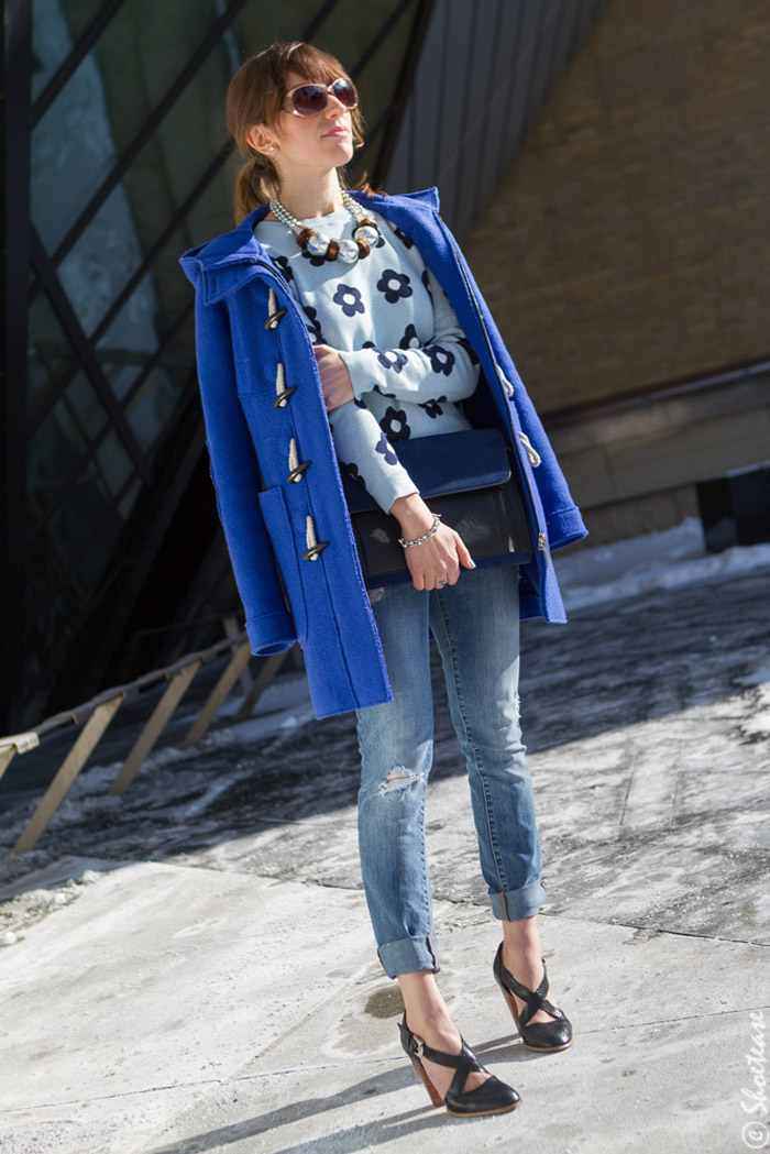 Toronto Street Style - Joe Fresh Floral Sweater, Zara Clutch, Toggle Cobalt Blue Coat, Marc Jacobs Shoes