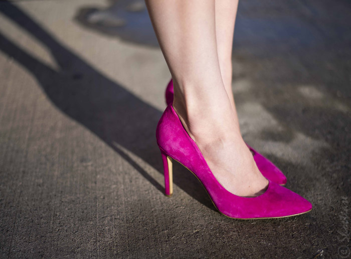 Toronto Street Style - Fuchsia Pink Banana Republic Pointy Toe Suede Pumps