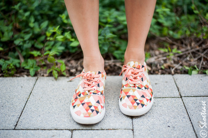 Toronto Street Style - Baby Blue Stripes & Bucketfeet Sneakers