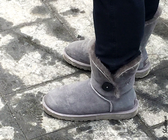 how to clean grey ugg boots