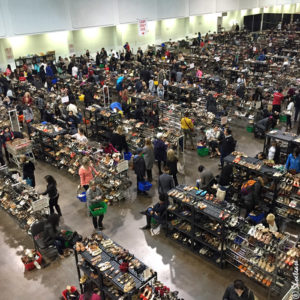 shoe bargain warehouse