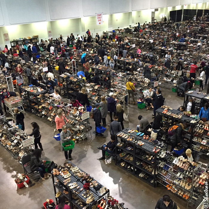 dsw warehouse sale