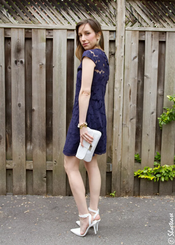 what color shoes with navy dress white.jpg
