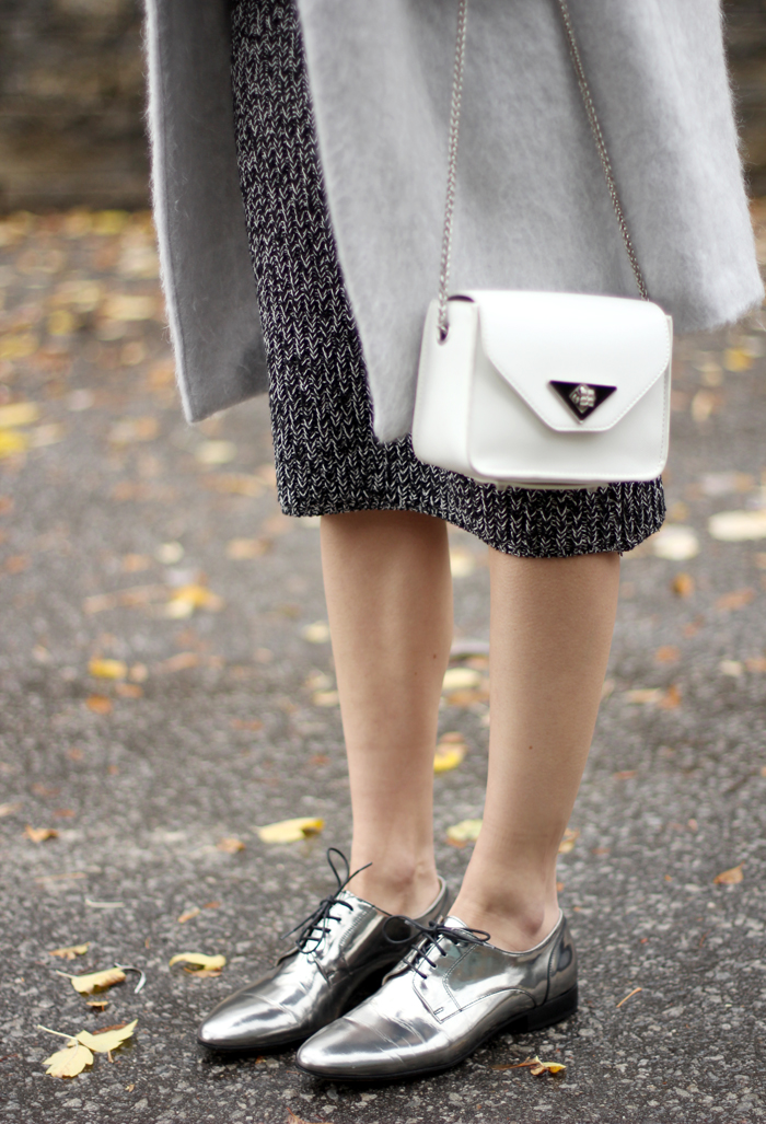 metallic silver oxford shoes