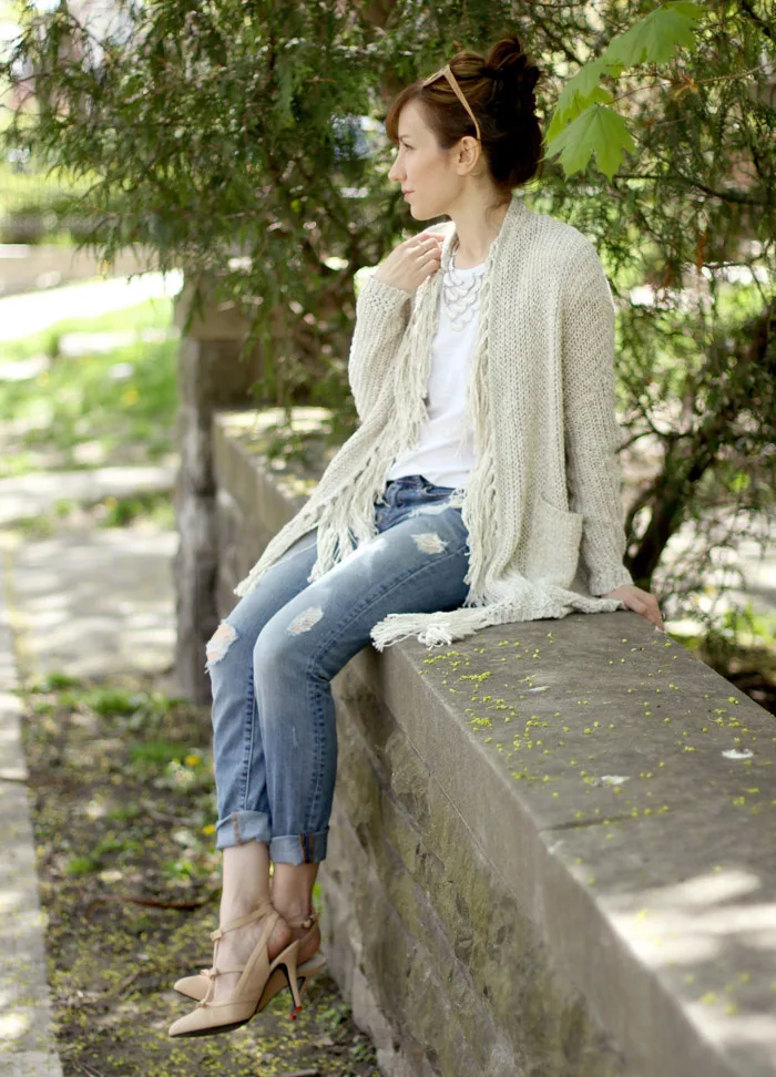 Nude bow Pumps Fringed Cardigan boyfriend jeans