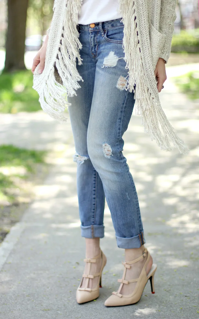 Nude Bow Heels, Boyfriend Jeans & Fringed Sweater