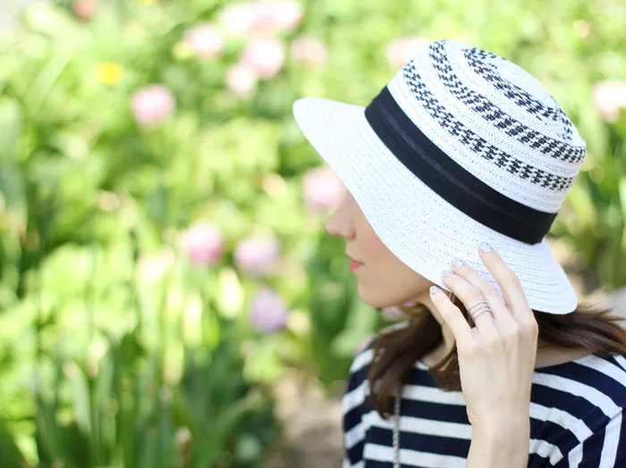 White Straw hat with stripes