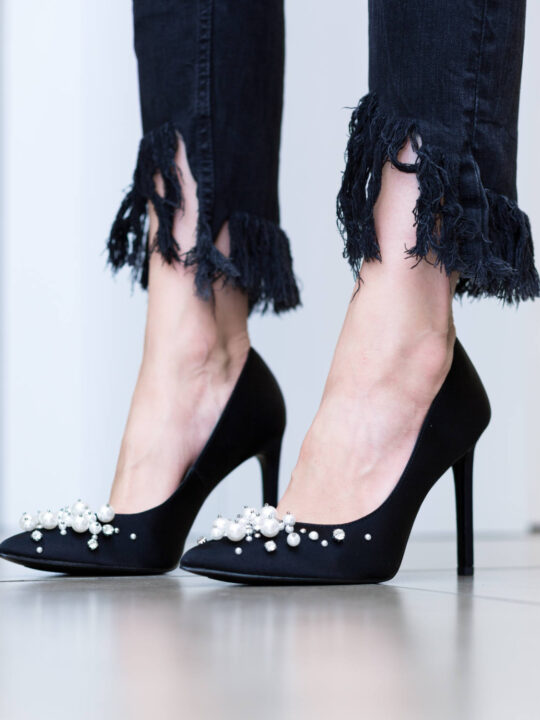 What are Stilettos? Are Stilettos vs Pumps Different?