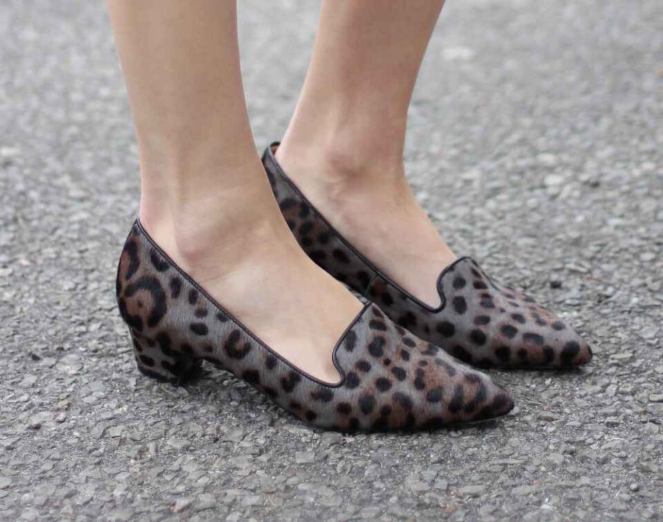 What Color Shoes go with Everything 8 Neutrals, Colors & Prints!