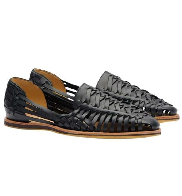 12 Best closedtoe summer shoes & sandals when you're not pediready!