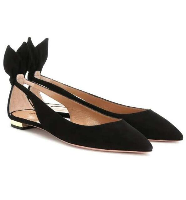 trendy closed toe shoes