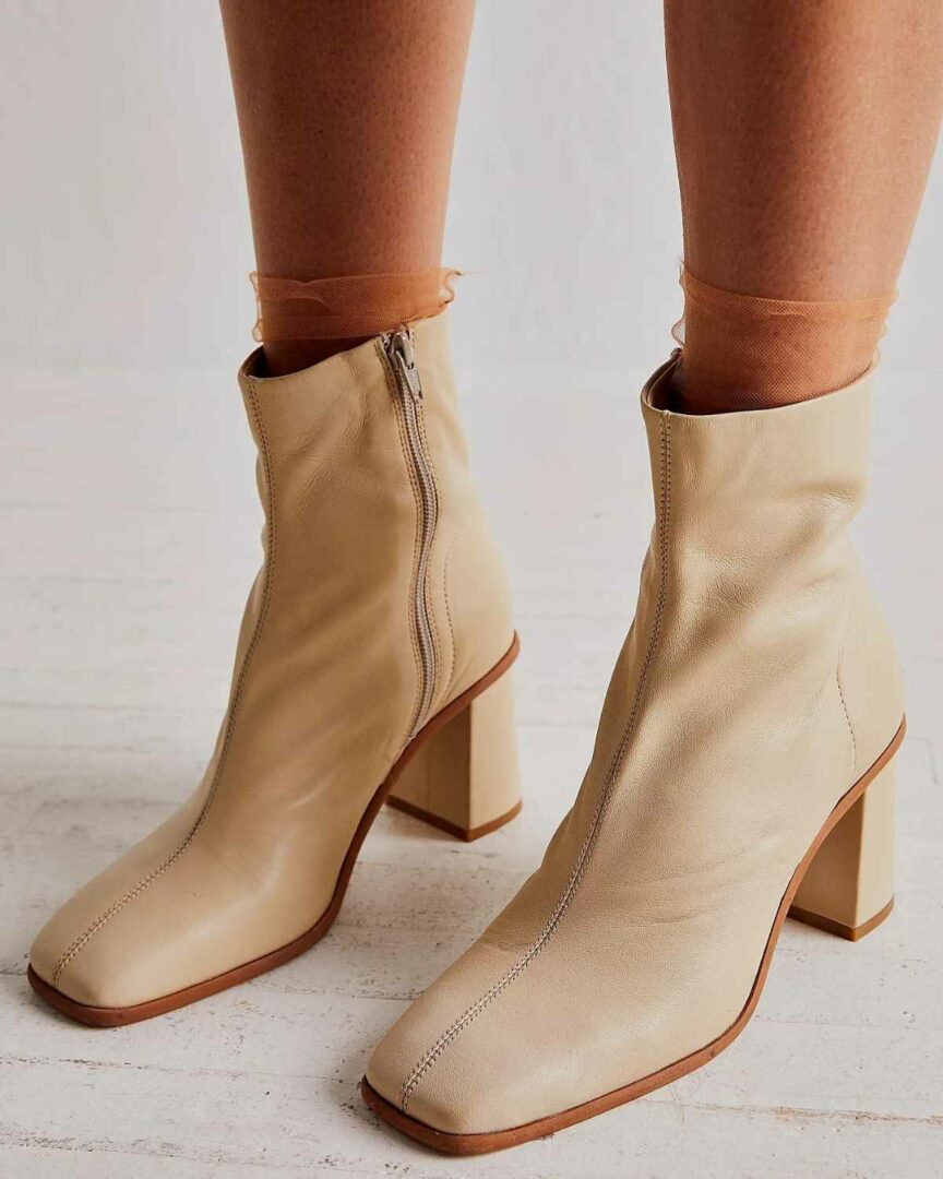 How to Wear Socks with Ankle Boots 9 Best Socks for Ankle Boots