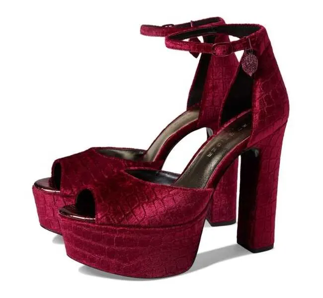 What Color Shoes With Red Dress 2023 (color, shoes, dress, 2023, best color shoes wear, Stuart Weitzman Nudist sandal)