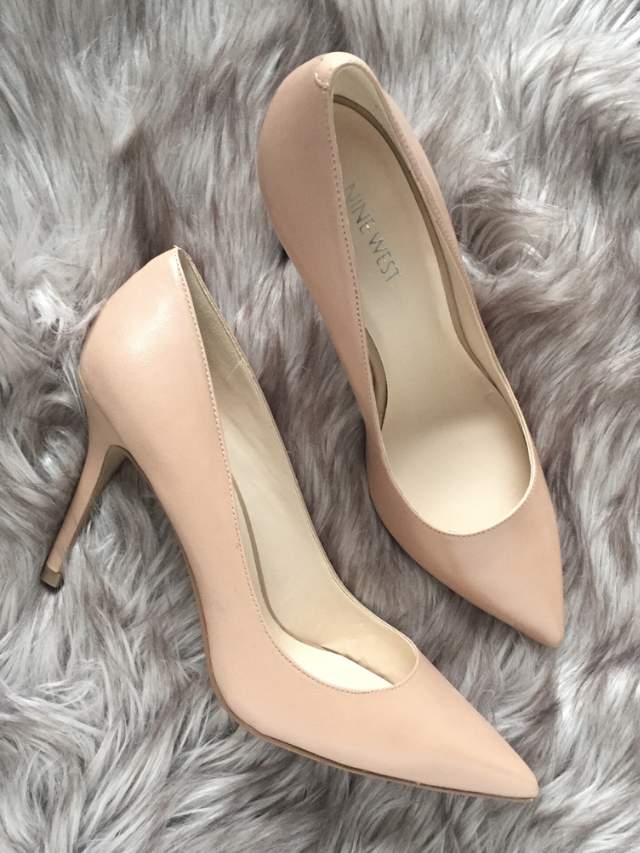 What Color Shoes Go With Everything Story